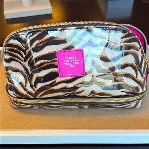 Stella & Dot Crush it Beauty Bag